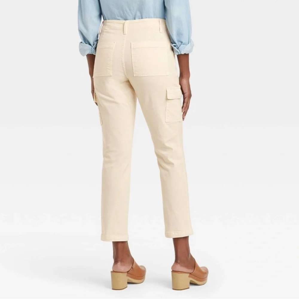 NWT Universal Thread™ High-Rise Slim Straight Jeans - Off-White- Size 12